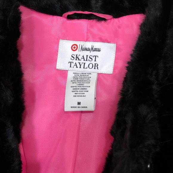 Neiman Marcus Taylor Skaist Faux Fur Vest - Picture 6 of 6